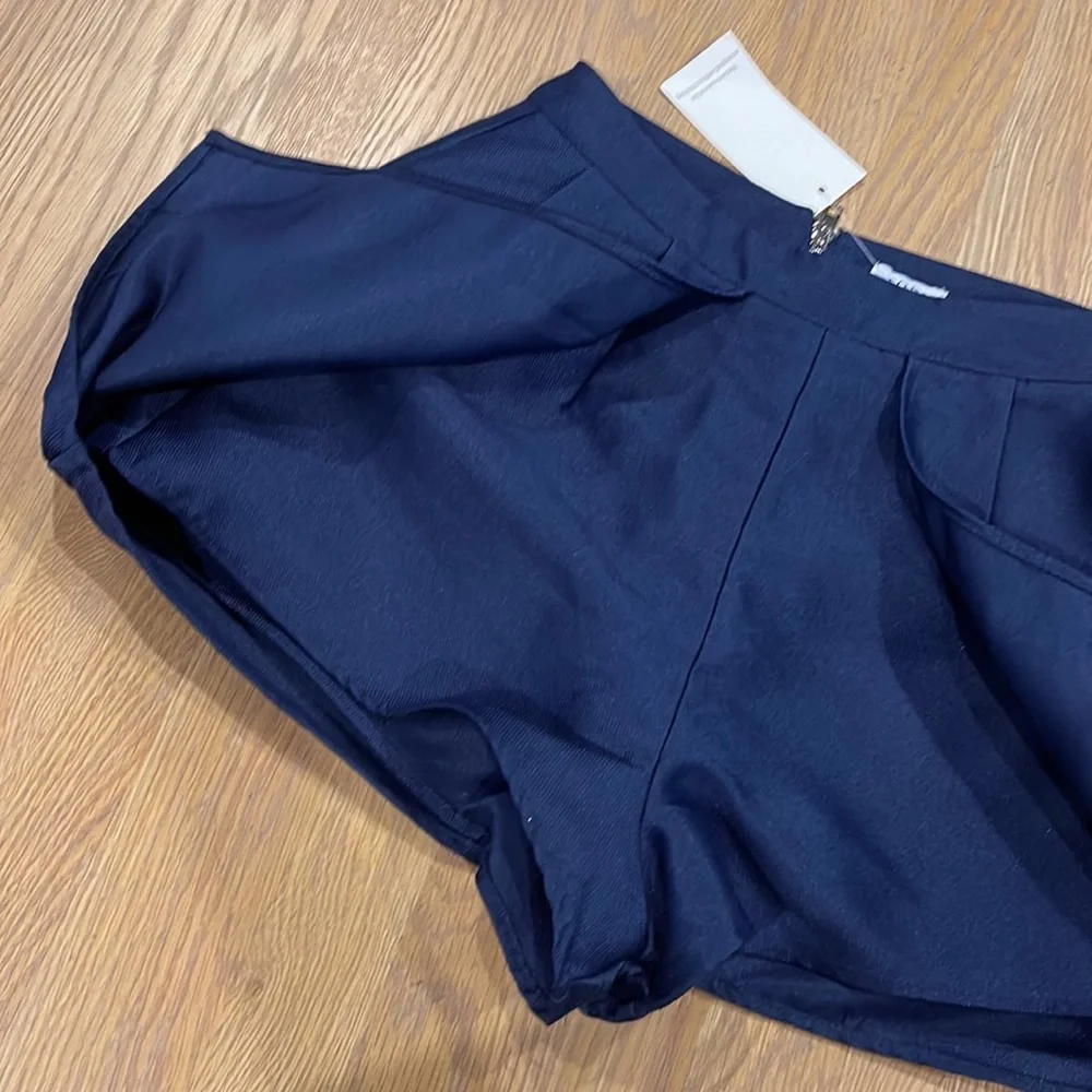 TOBI NAVY SKORT